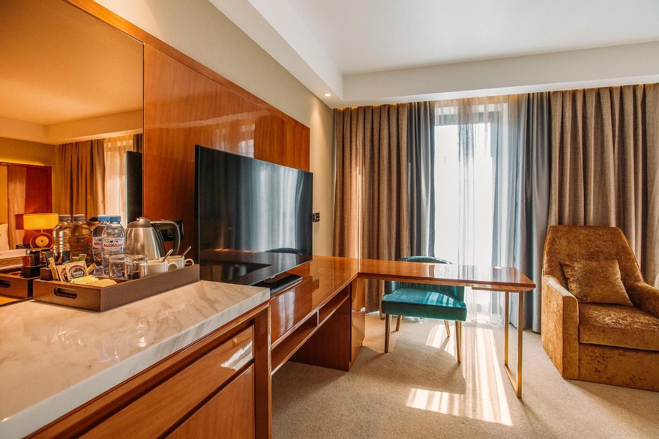 Marjan Plaza Hotel Tbilisi Ngoại thất bức ảnh