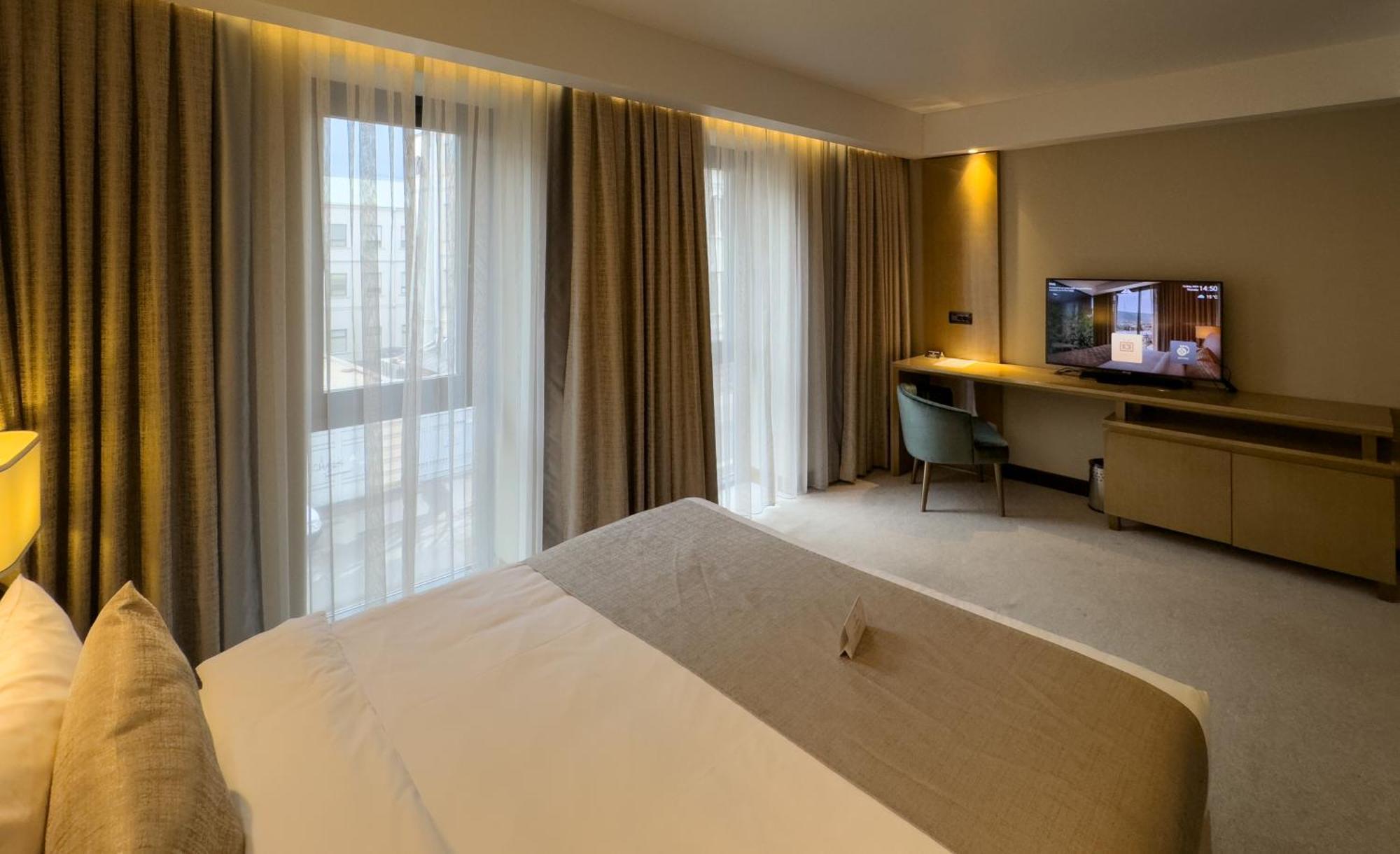 Marjan Plaza Hotel Tbilisi Ngoại thất bức ảnh
